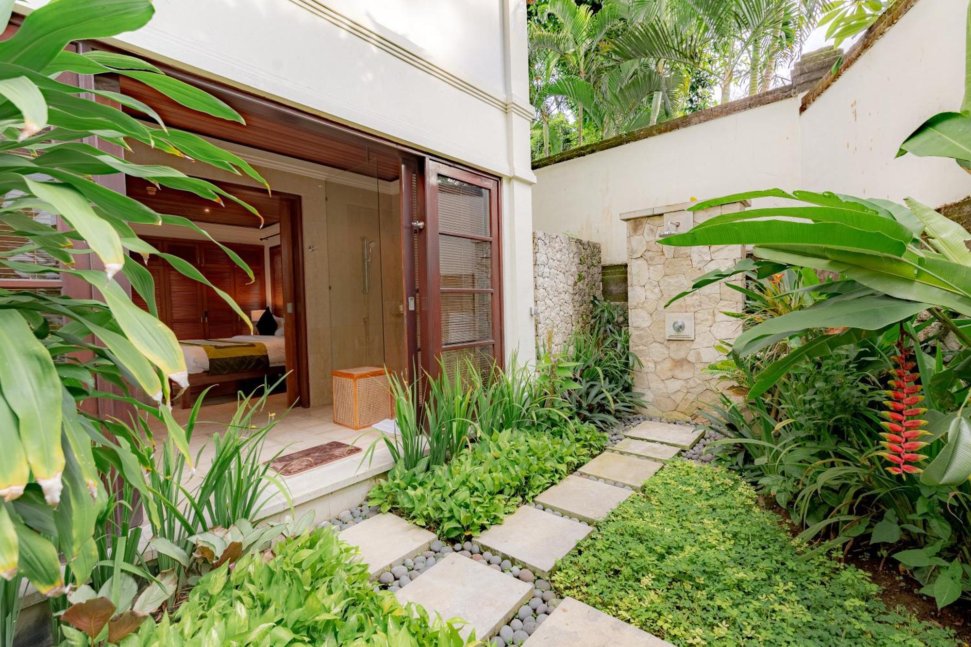 Villa Dorado - Steps From Jimbaran Beach Exterior foto